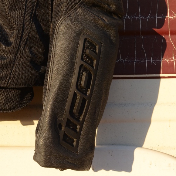 ICON ARC mesh/leather moto jacket - Picture 4 of 5